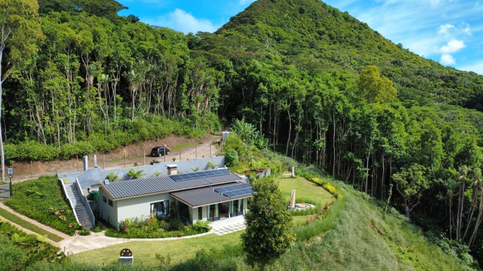 Green Cottage Chamarel Exterior photo